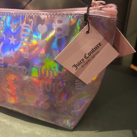 Juicy Couture Travel Cosmetic Bag with travel toiletry bottle - Picture 4 of 8